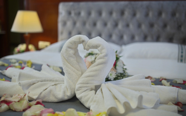 Grand Voyage Hotel