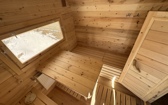 Частный дом с видом на Кавказский хребет