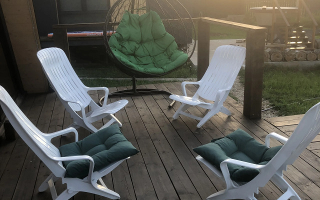 Частный дом дом у озера с чаном и баней