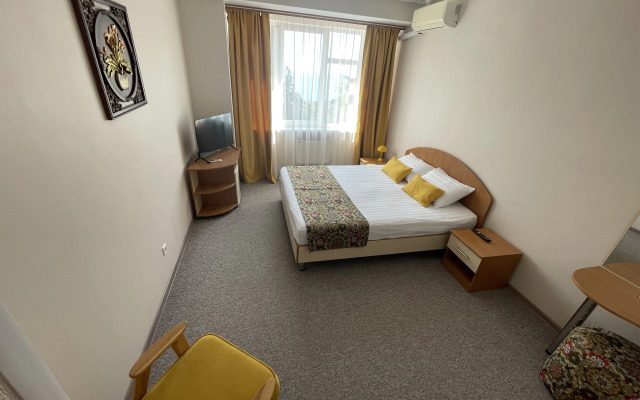 Hotel Akvani