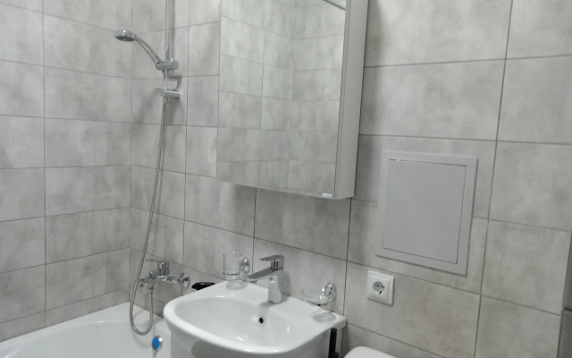 Komfort I Tishina Apartments