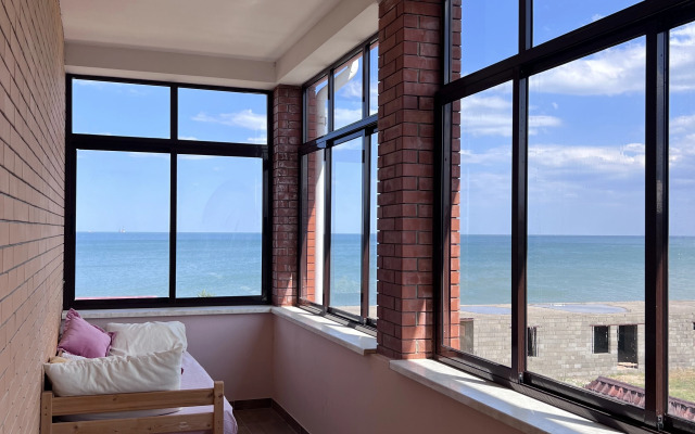 Частный дом просторный светлый на берегу Каспийского моря