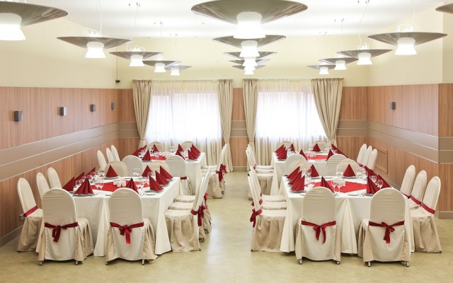 Susanin Park Hotel