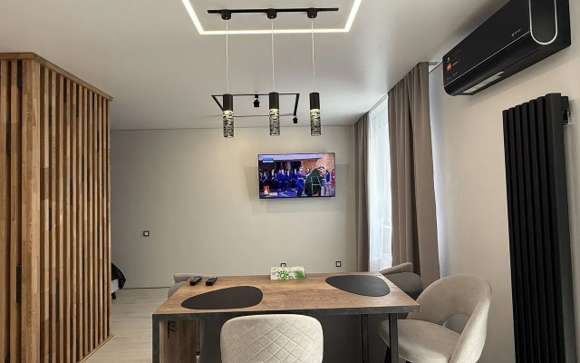 V Sovremennom Zhilom Komplekse Flat