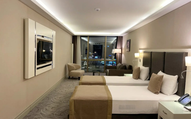 Отель The Conforium Van