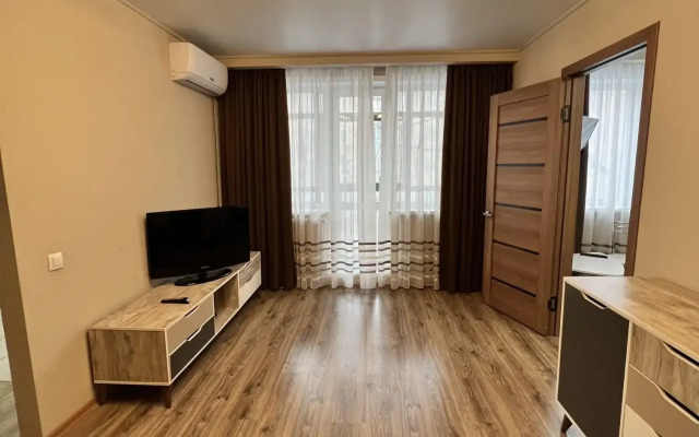 Alikhanova 38 Komfortno I Udobno Flat