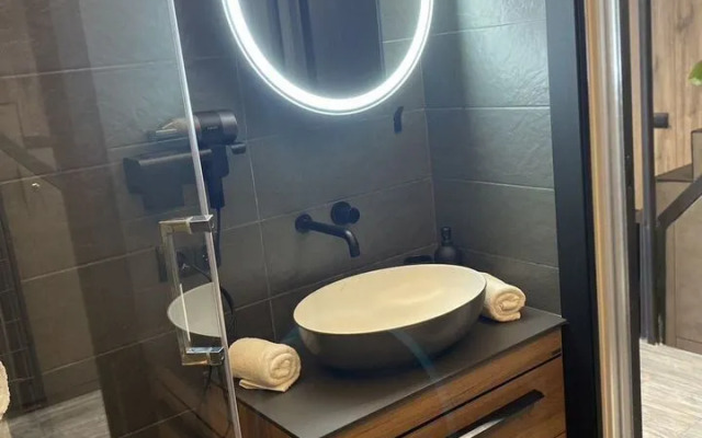 Na Veseloy 82/1 Flat