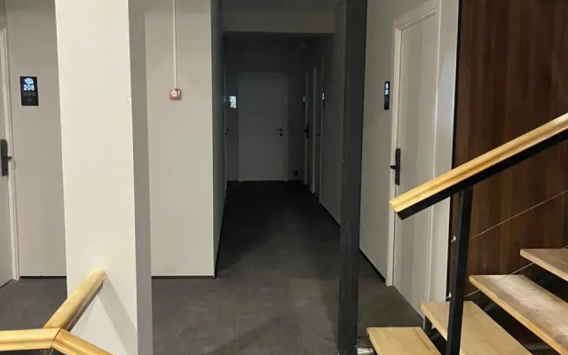 Hotel Airis Residence