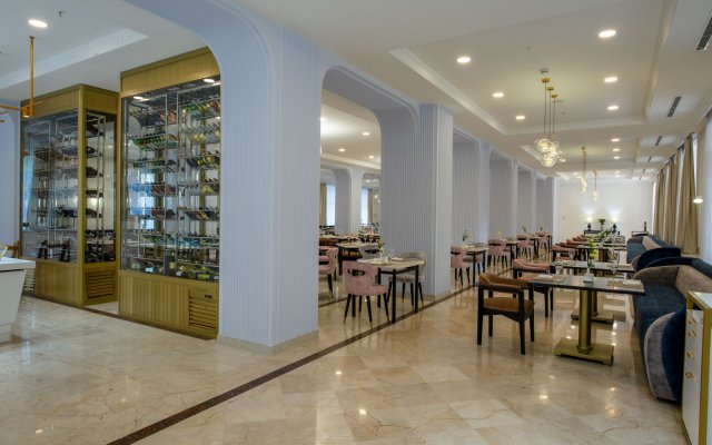 Отель LOTTE City Tashkent Palace