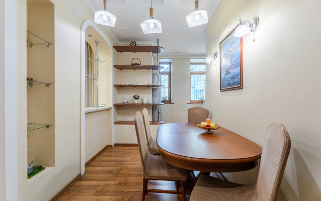 Квартира Уютная трехкомнатная в центре