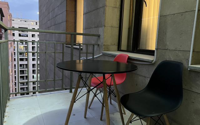 New Bld-Malibu Park-Byuzand- 15th Floor Apartments