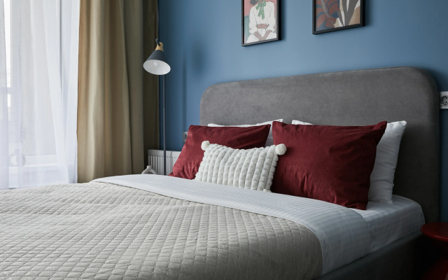 Апартаменты MyHomeYourHome на Проспекте Буденного д.15