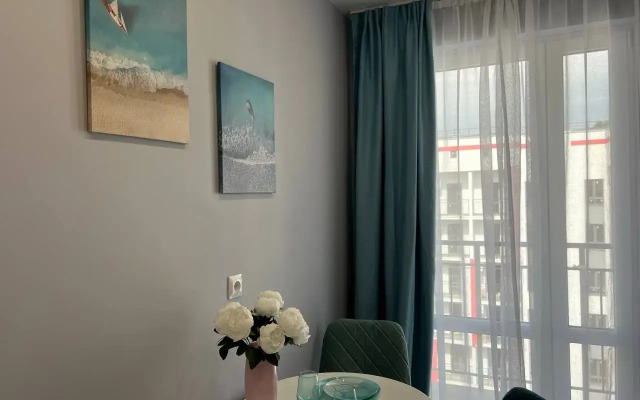 Trekhmestnye s Vidom na Reku Flat