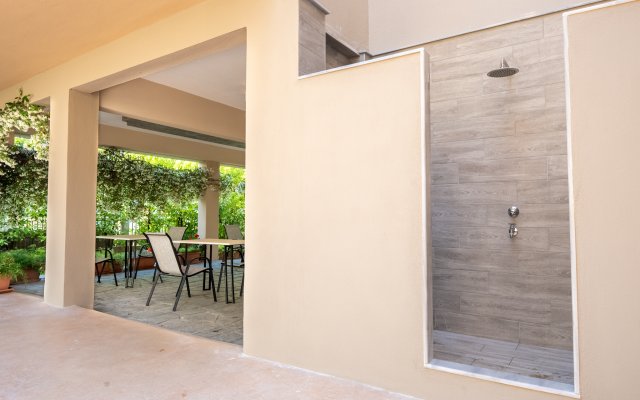 Milonas House Apartments