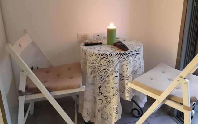 Studio In The Heart Of Haifa Apartments