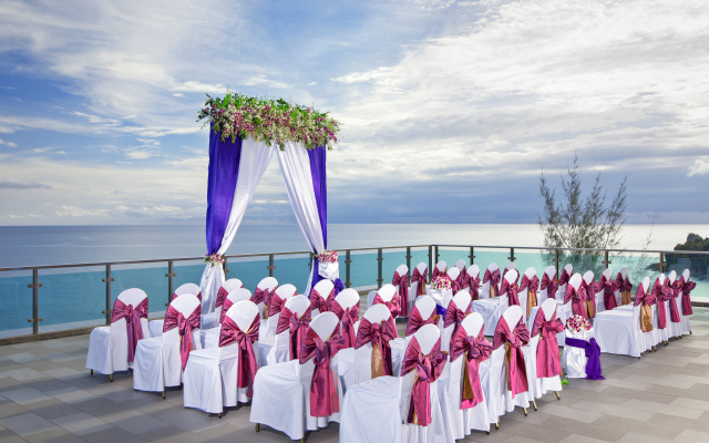 Wyndham Grand Phuket Kalim Bay Hotel