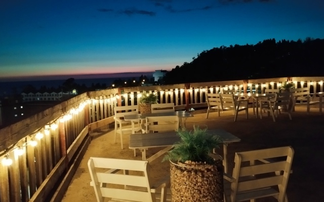 Dinastiya Guest House