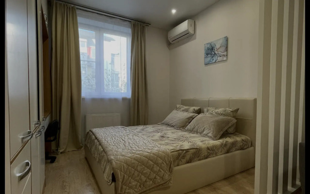 V Atmosfernom Tsentre Nemetskoy Derevni Flat