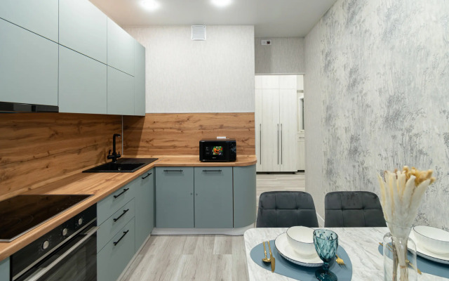 S Panoramnymi Oknami Na Naberezhnoy Reki Apartments