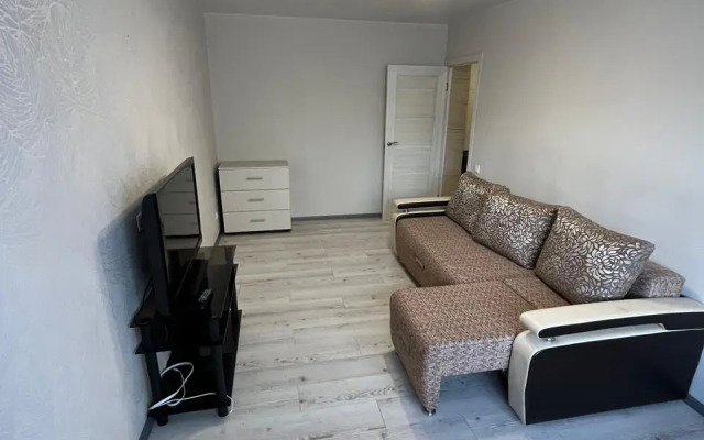 Апартаменты Железнодорожников, 8