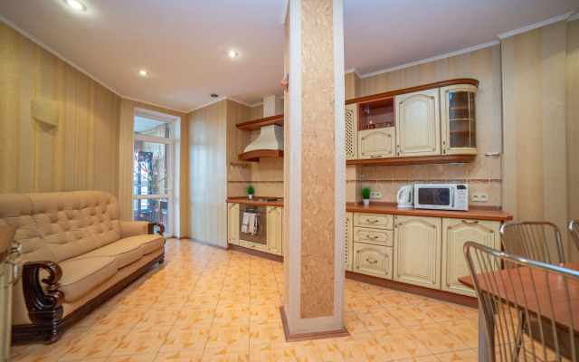 Апартаменты Радищева 12 трехкомнатная