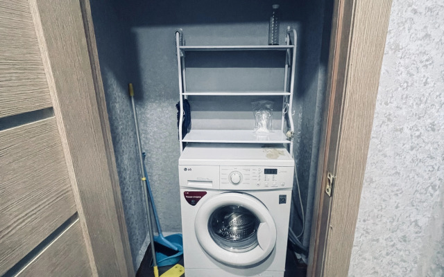 Квартира 2-к Макаренко 24