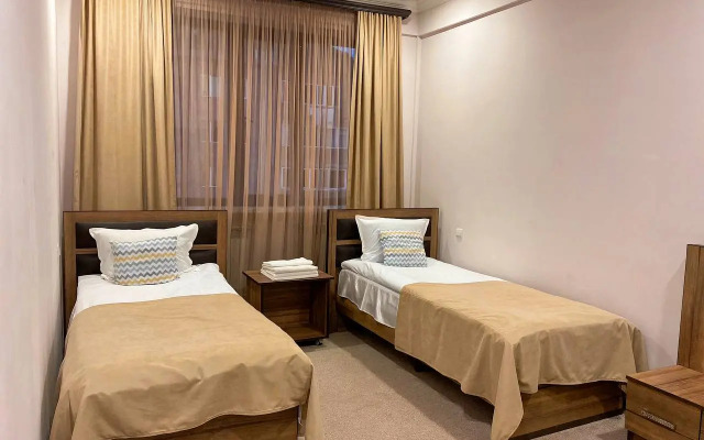 Mina Hotel