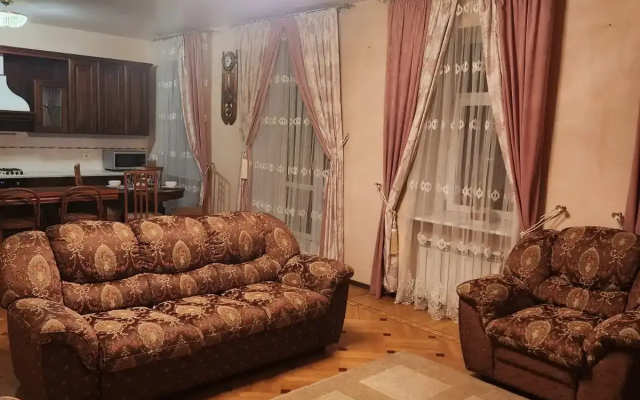Dvoryanskoye Gnezdo V Tsentre Kazani Flat - Apartment in Kazan - Photo 5