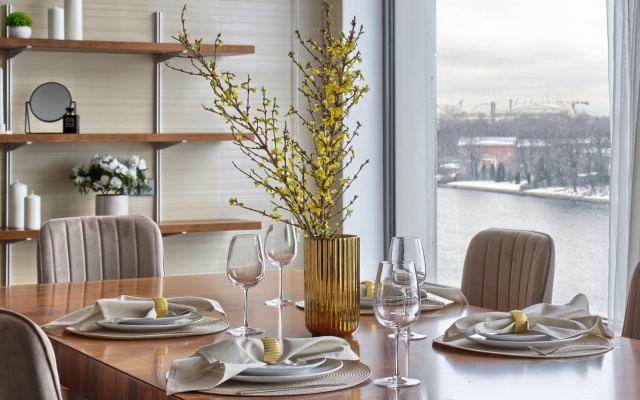 MyhomeYourhome with Panoramic View on Pesochnaya Embankment 12Apartments