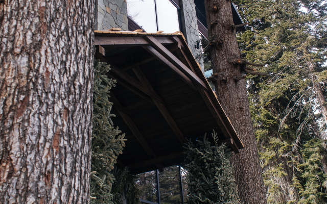 Tash Maral Hotel
