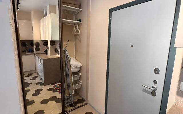 U morya s balkonom Sochi pos. Dagomys Apartments