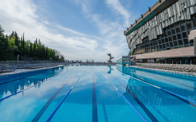 Yalta-Intourist Hotel