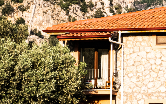 Casa Di Pietra Kabak Hotel