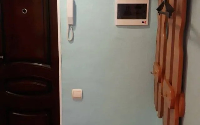 Na Naberezhnoy V Tsentre Goroda Flat