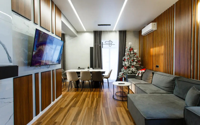 Daymond Private house