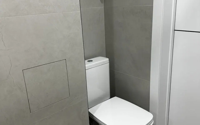 Квартира Уютная Стильная Eвро-Двушка в 15 Минутах от Центра