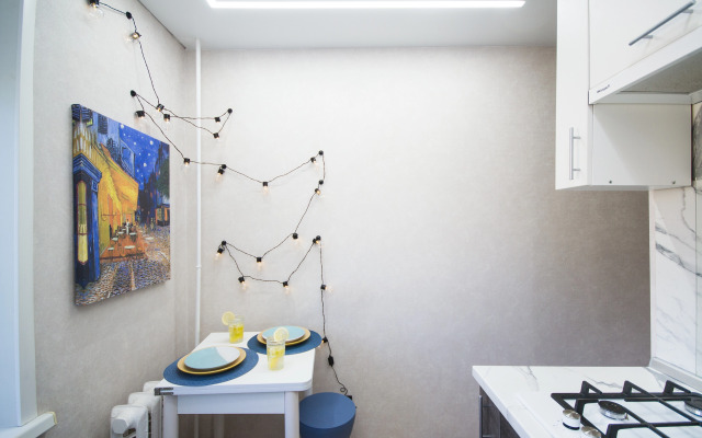 V Stile Van Goga  Uyut I Vdokhnovenie Flat