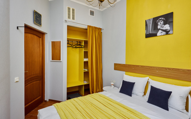18 Line Mini Hotel