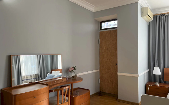 Частный Дом 327 с Бассейном и Видом на Горы