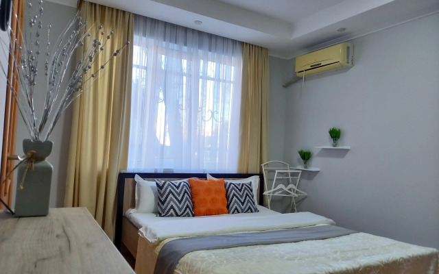 Zvyozdnoye Trio Flat