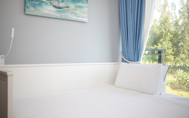 Апартаменты Три спальни с видом на море и озеро