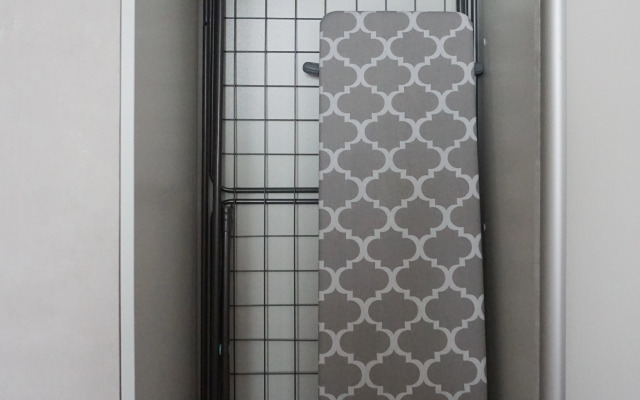Schastlivaya S Vidom Na Lavru Flat