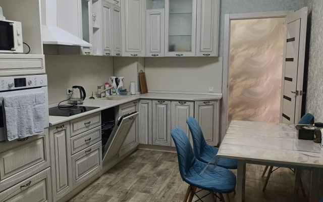 Uyutnaya sovremennaya Flat