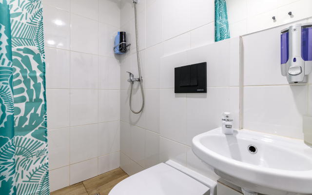 Apartment  Dvuhurovnevaya Studiya U Troitskogo Sobora