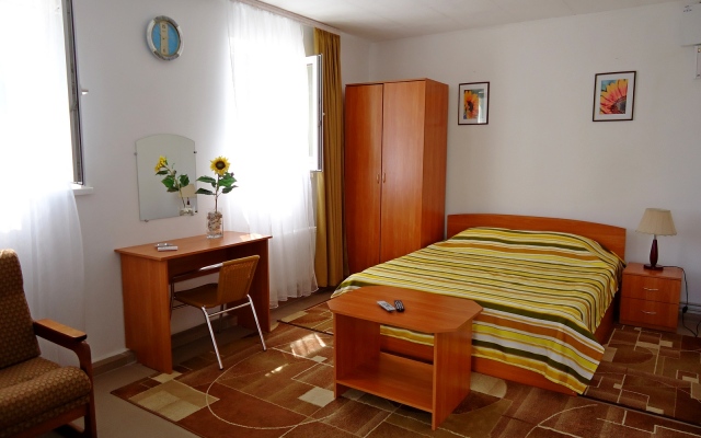 Отель Амалия