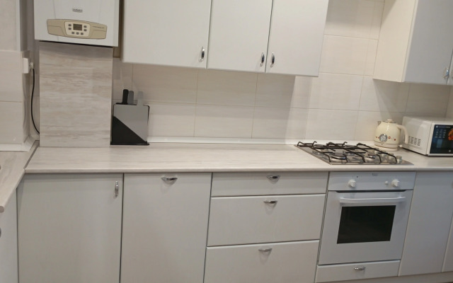 V Tsentre V Novom Dome Flat