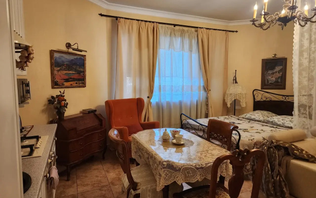 Апартаменты Амалиенау-Адальберт с камином