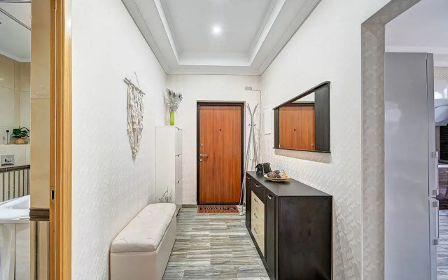 Na Pereulke Rakhmaninova 39/12 Flat