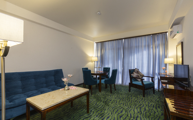 Sunrise Garden Hotel