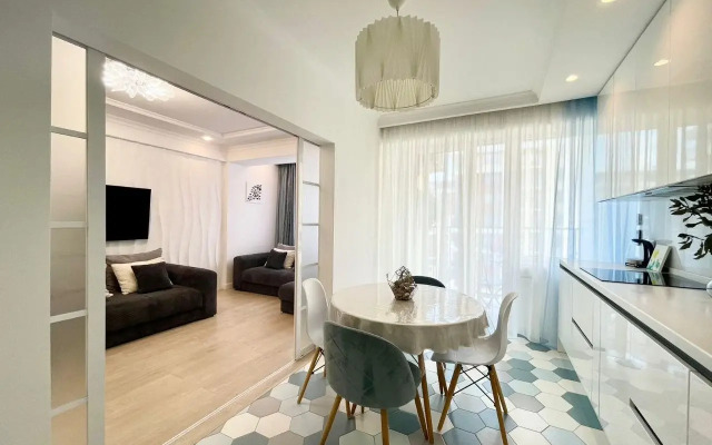 S Sovremennym Dizaynom Flat